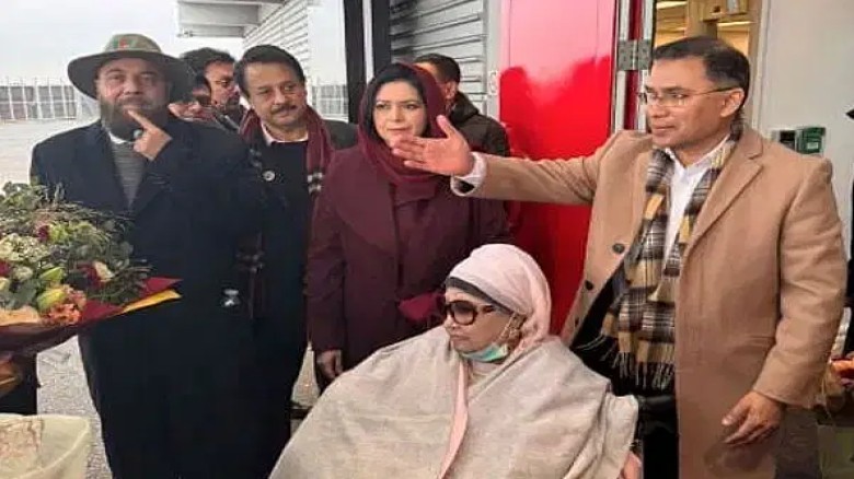 খালেদা জিয়ার চিকিৎসায় বিশেষজ্ঞ চিকিৎসকদের নিয়ে মেডিকেল বোর্ড খালেদা জিয়ার চিকিৎসায় বিশেষজ্ঞ চিকিৎসকদের নিয়ে মেডিকেল বোর্ড