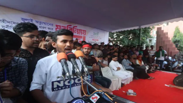 ভারতের সঙ্গে কথা হবে চোখে চোখ রেখে ভারতের সঙ্গে কথা হবে চোখে চোখ রেখে